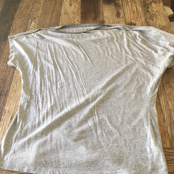 Juicy couture grey top with dual zipper neckline - Picture 2 of 3